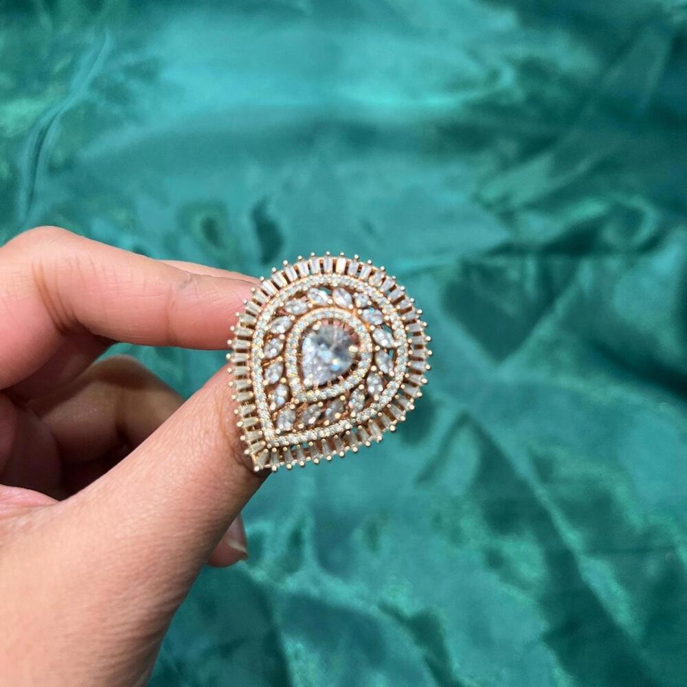 Vintage Teardrop crystal & rose gold ring